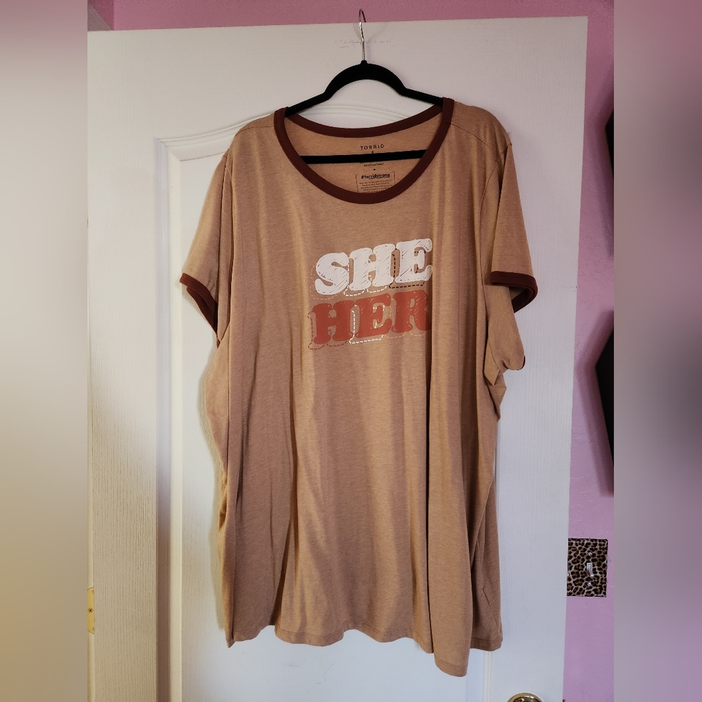 Torrid Graphic Tee She/Her Top Pronouns Torrid Size 6 or Womans 30 Plus Size
